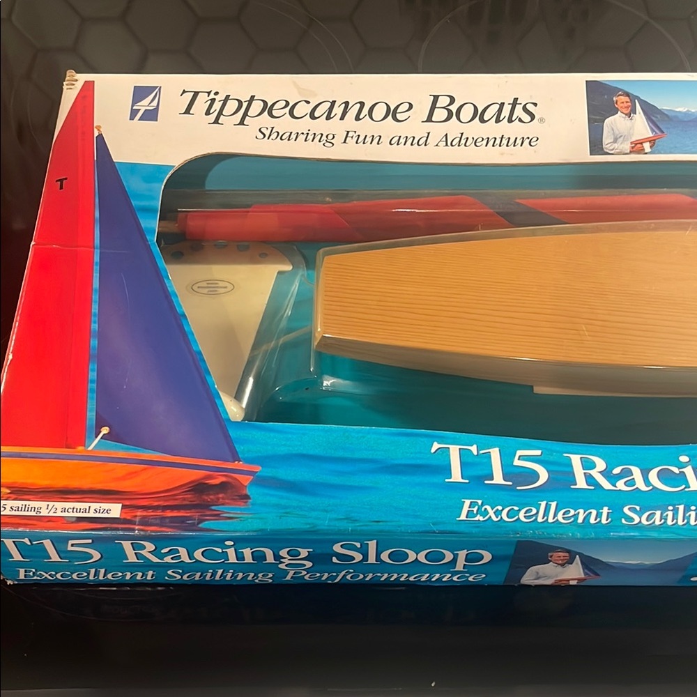 Tippecanoe T15 Racing Sloop Model - Picture 6 of 16